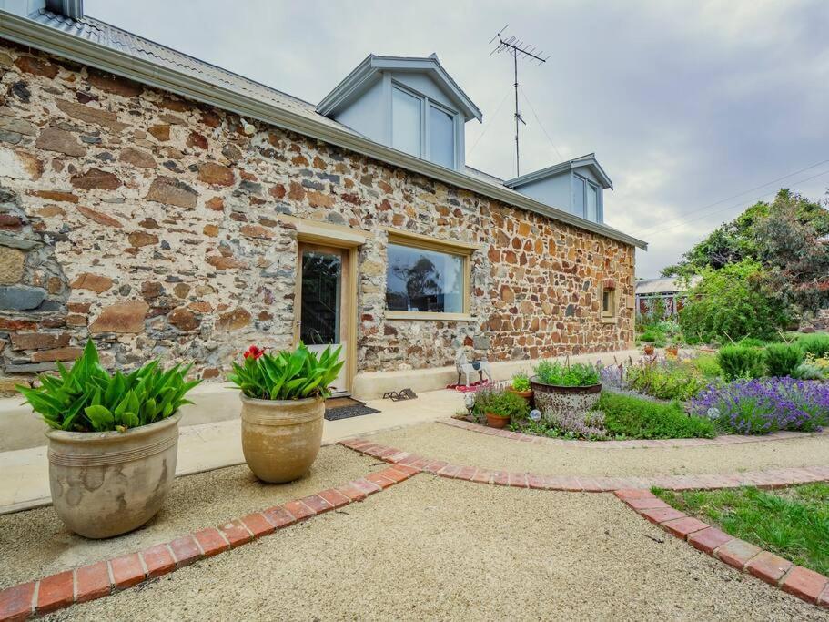 Villa *Newly Relisted* Coach House At Lisdillon Vineyard à Little Swanport Extérieur photo