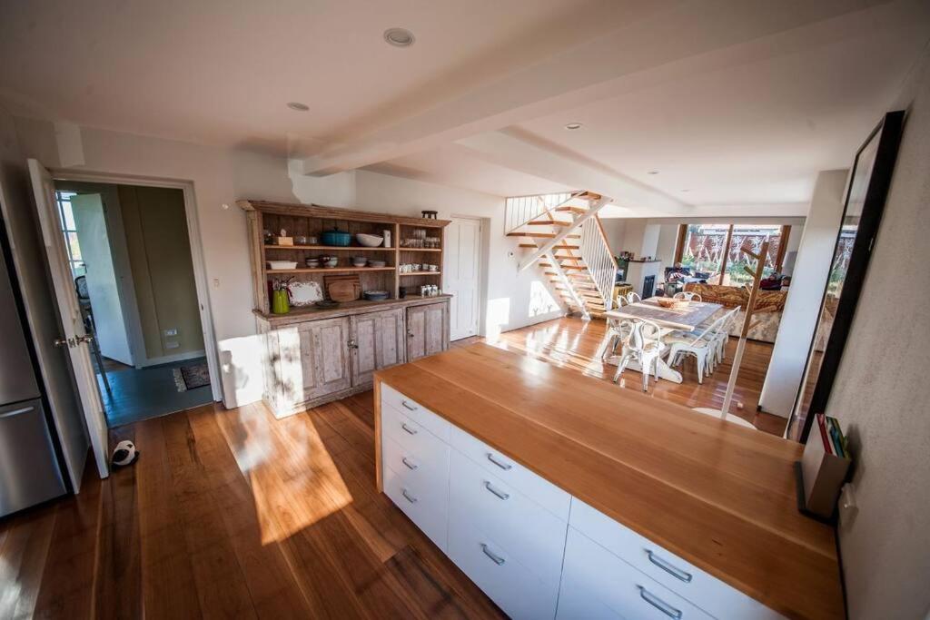 Villa *Newly Relisted* Coach House At Lisdillon Vineyard à Little Swanport Extérieur photo