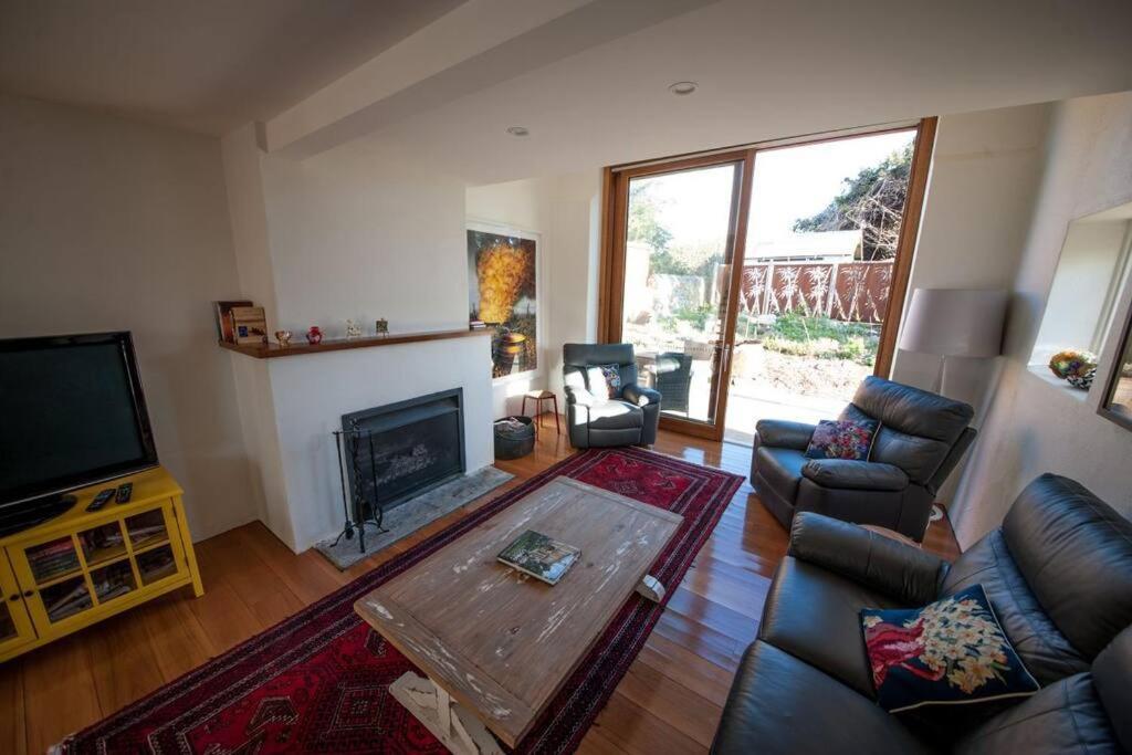 Villa *Newly Relisted* Coach House At Lisdillon Vineyard à Little Swanport Extérieur photo